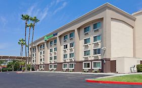 Colton Holiday Inn Express